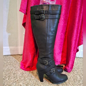 Knee  high buckle boots size 7.5 us
